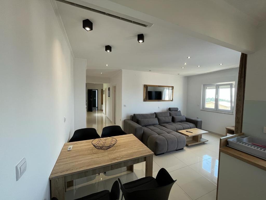 Apartments Pivac Makarska Exterior photo